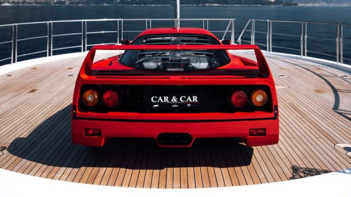 , Il n’y a pas de meilleur moyen d’afficher votre richesse que de charger une Ferrari F40 sur votre superyacht